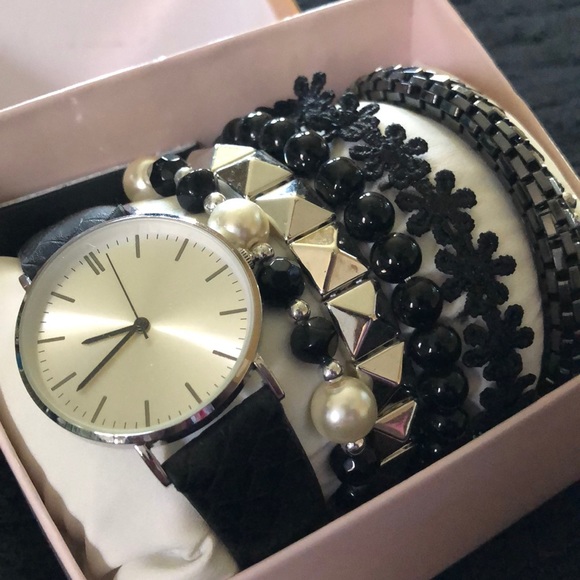 New Watch & Bracelet Gift Set - Picture 3 of 4